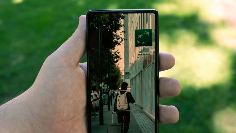 Google Pixel 9 AI Photo Tool Blurs the Line Between Real and Fake